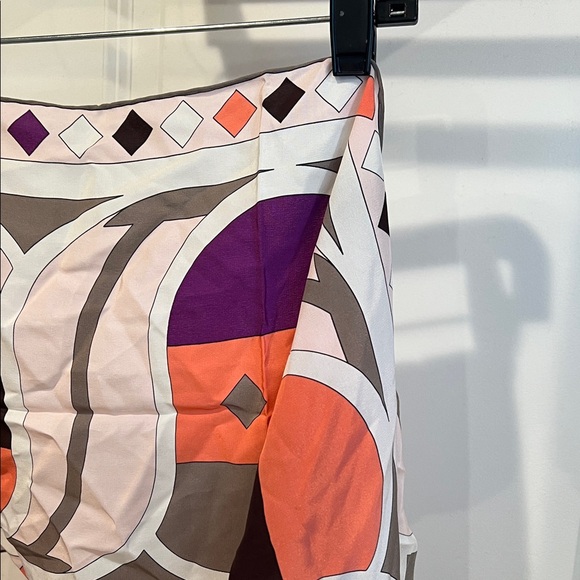 Emilio Pucci Patterned Scarf - Picture 5 of 6